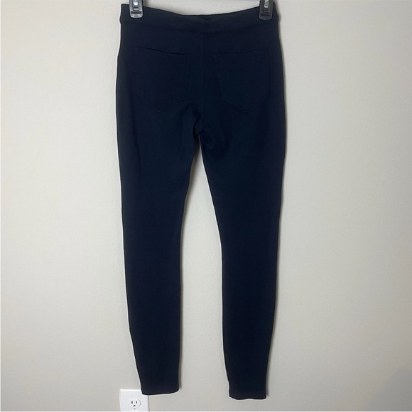 Hue Women’s Leggings Size Small Navy Blue Back Pockets Casual Stretch - Picture 4 of 6